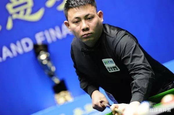 也透露出他 也透露出他